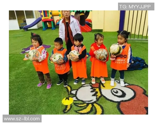 用道具猜嘴巴识别足球明星的趣味游戏挑战你我他